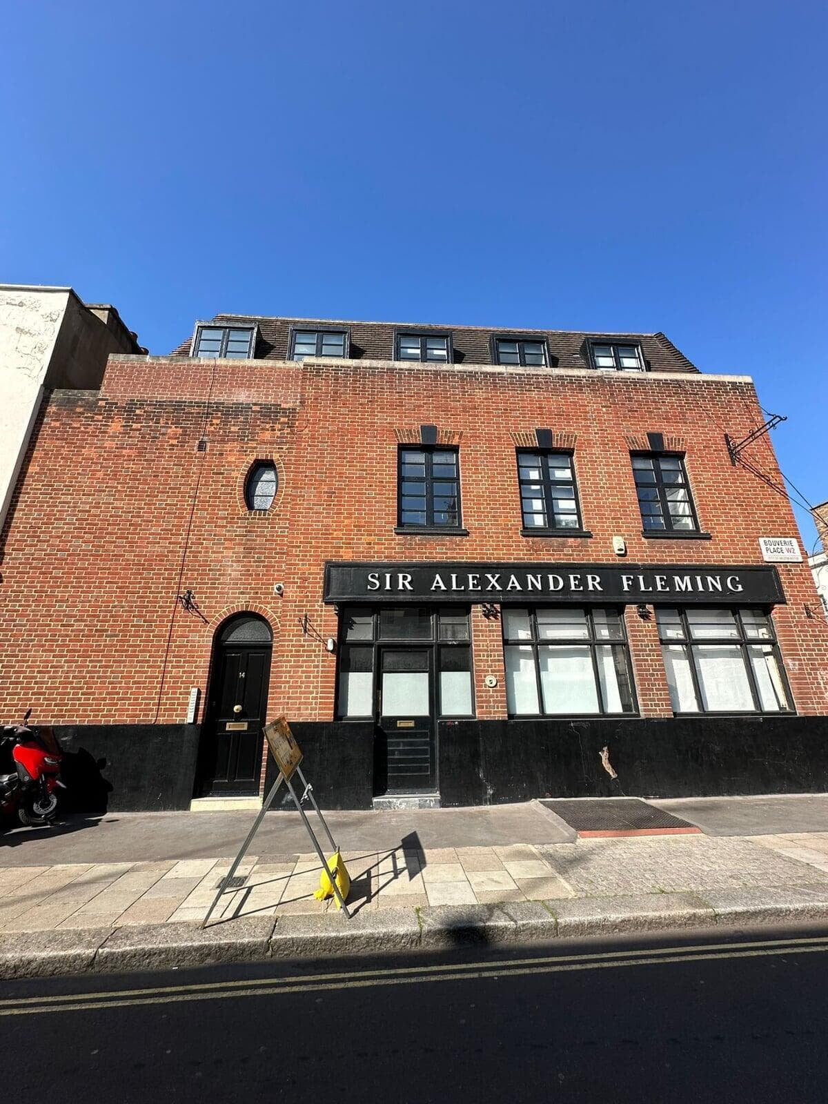 Langdon Brook Flat 8 SMARTHOST