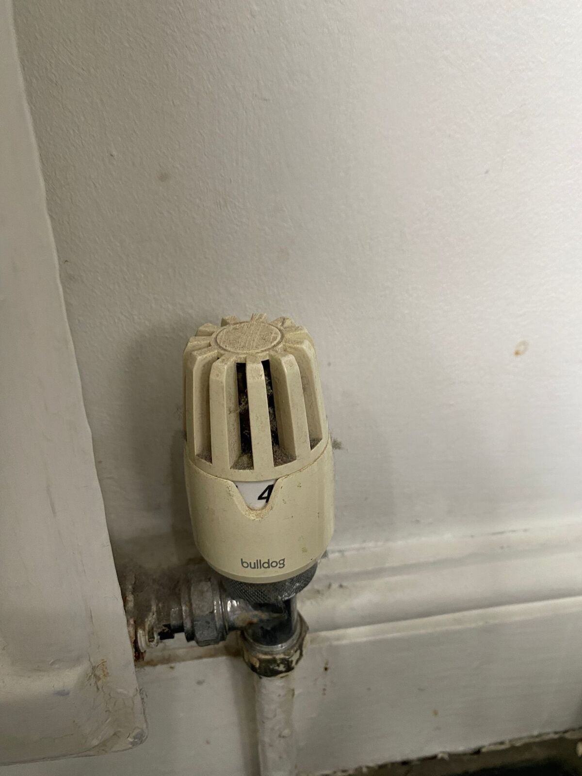 House Radiator Knob Hercules Place | SMARTHOST